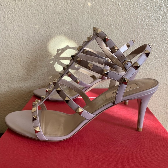 Valentino Garavani Rockstud Sandals - Picture 8 of 13
